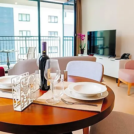 Hotel Sunraf Luxe 4*