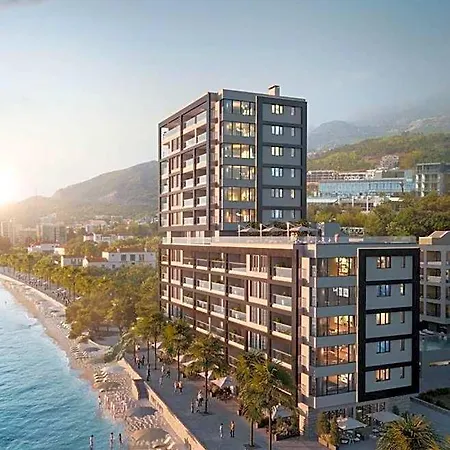 Hotel Sunraf Luxe