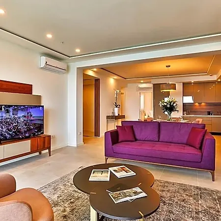 Sunraf Luxe Hotel 4*
