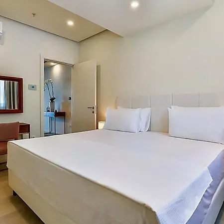 Sunraf Luxe 4* Podgorica